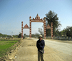 スカパのゲート　アホム初代王がミャンマーからやってきた記念（レカパニ・アッサム） Gate of Scapa