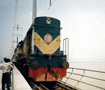 ボンゴボンドゥ・ブリッジを走る汽車 Train running on the Bonghbondhu bridge